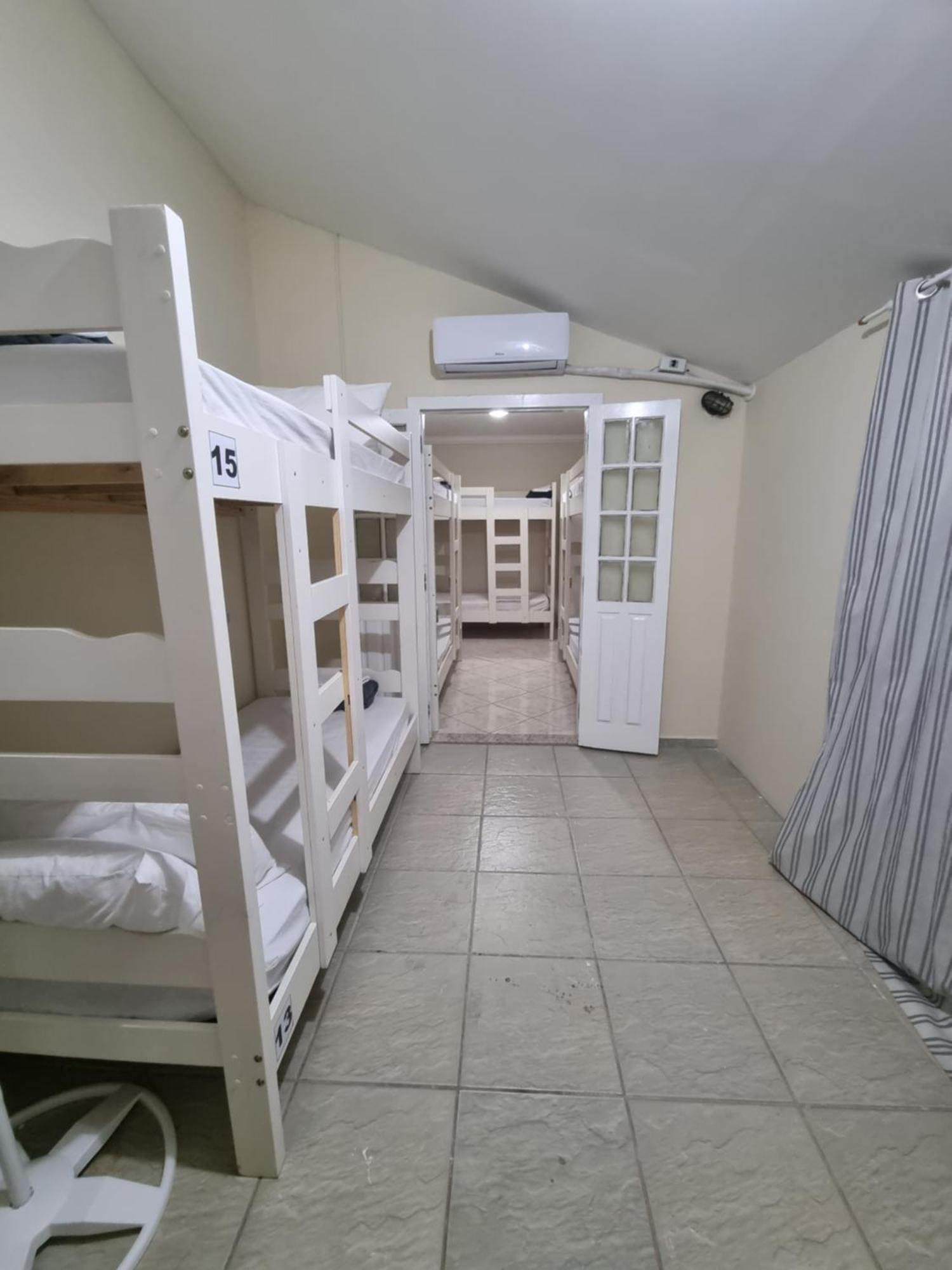 Zenit Hostel Da Cris 卡波布里奥 外观 照片