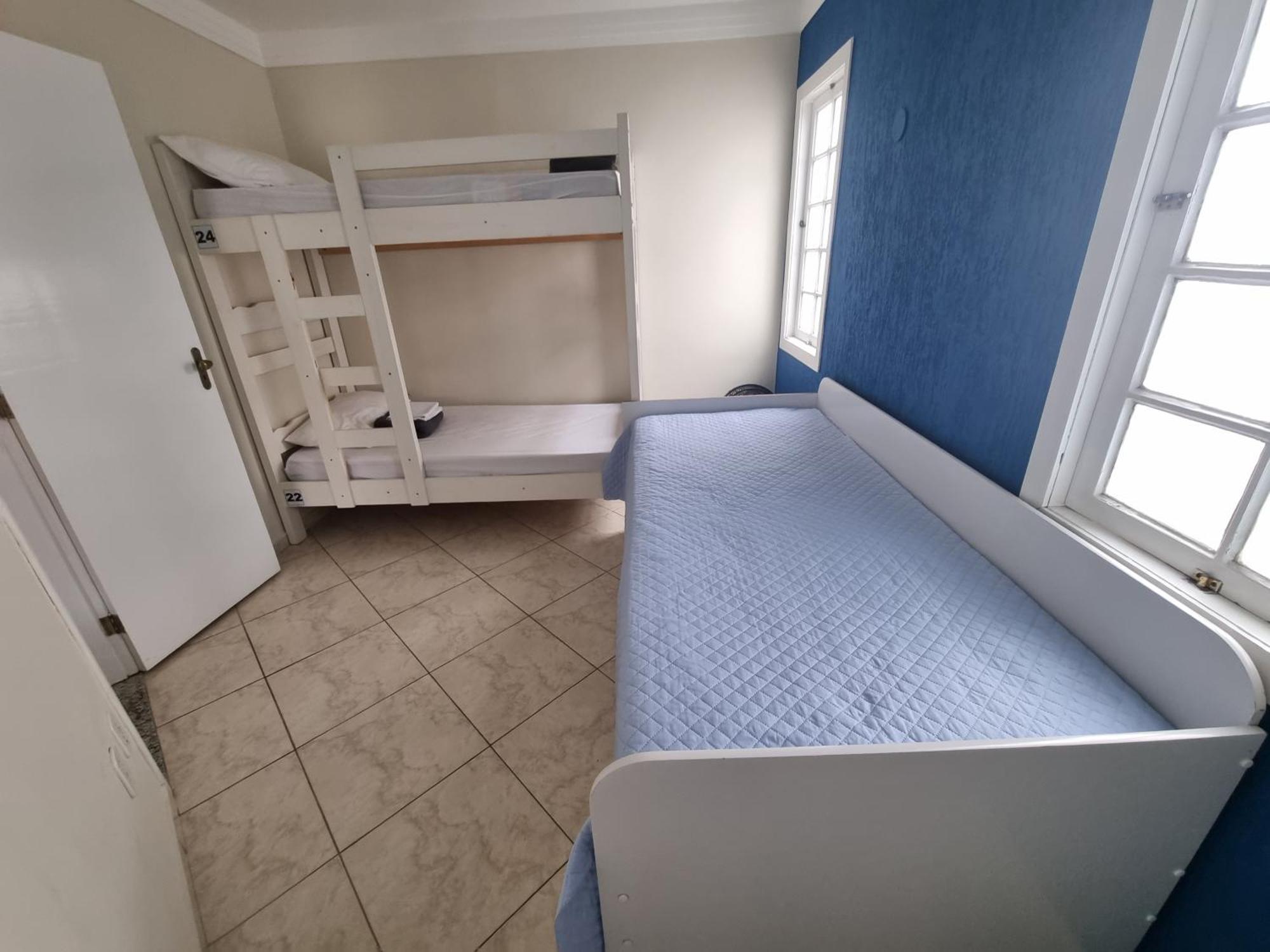 Zenit Hostel Da Cris 卡波布里奥 外观 照片