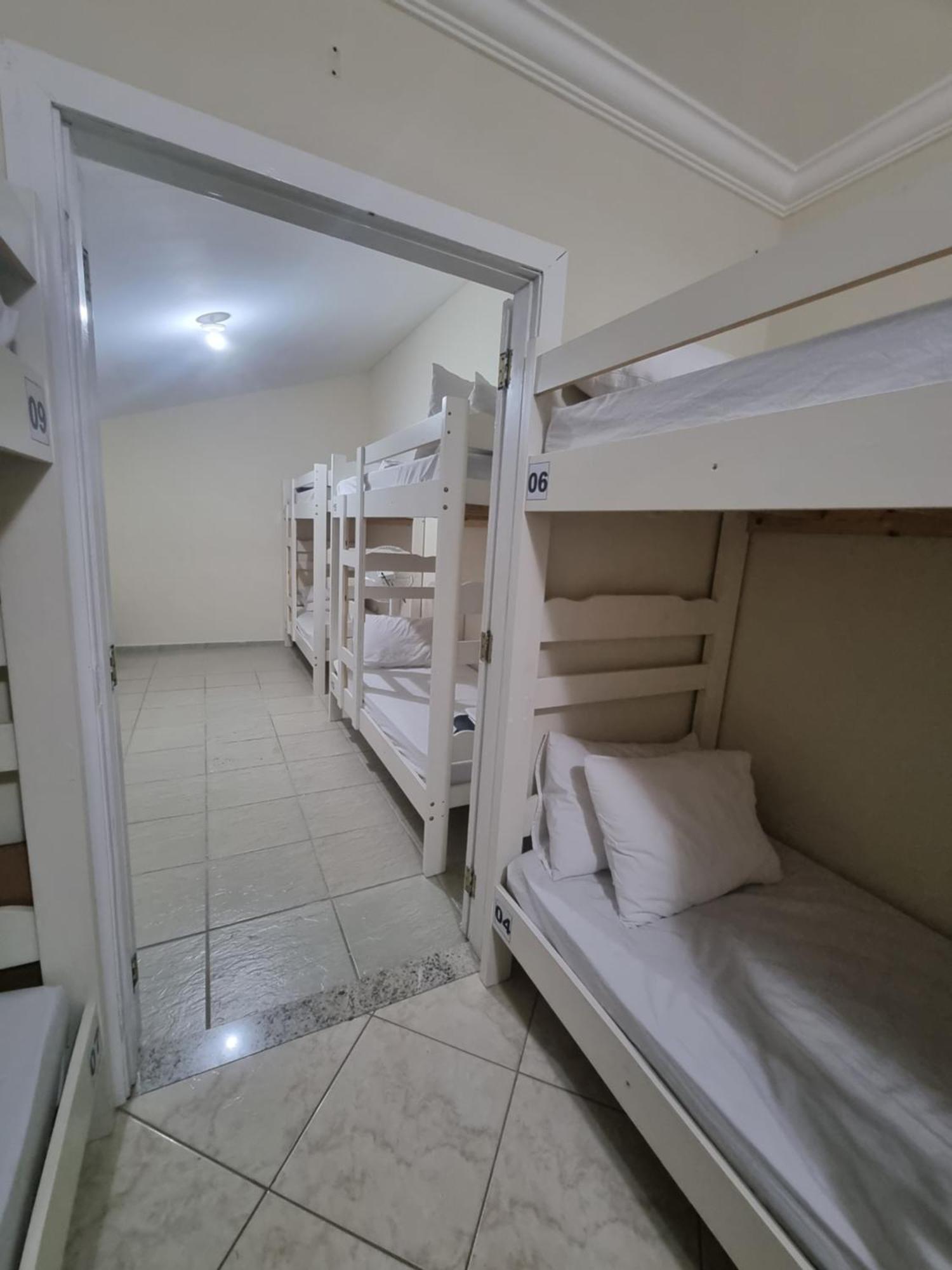 Zenit Hostel Da Cris 卡波布里奥 外观 照片