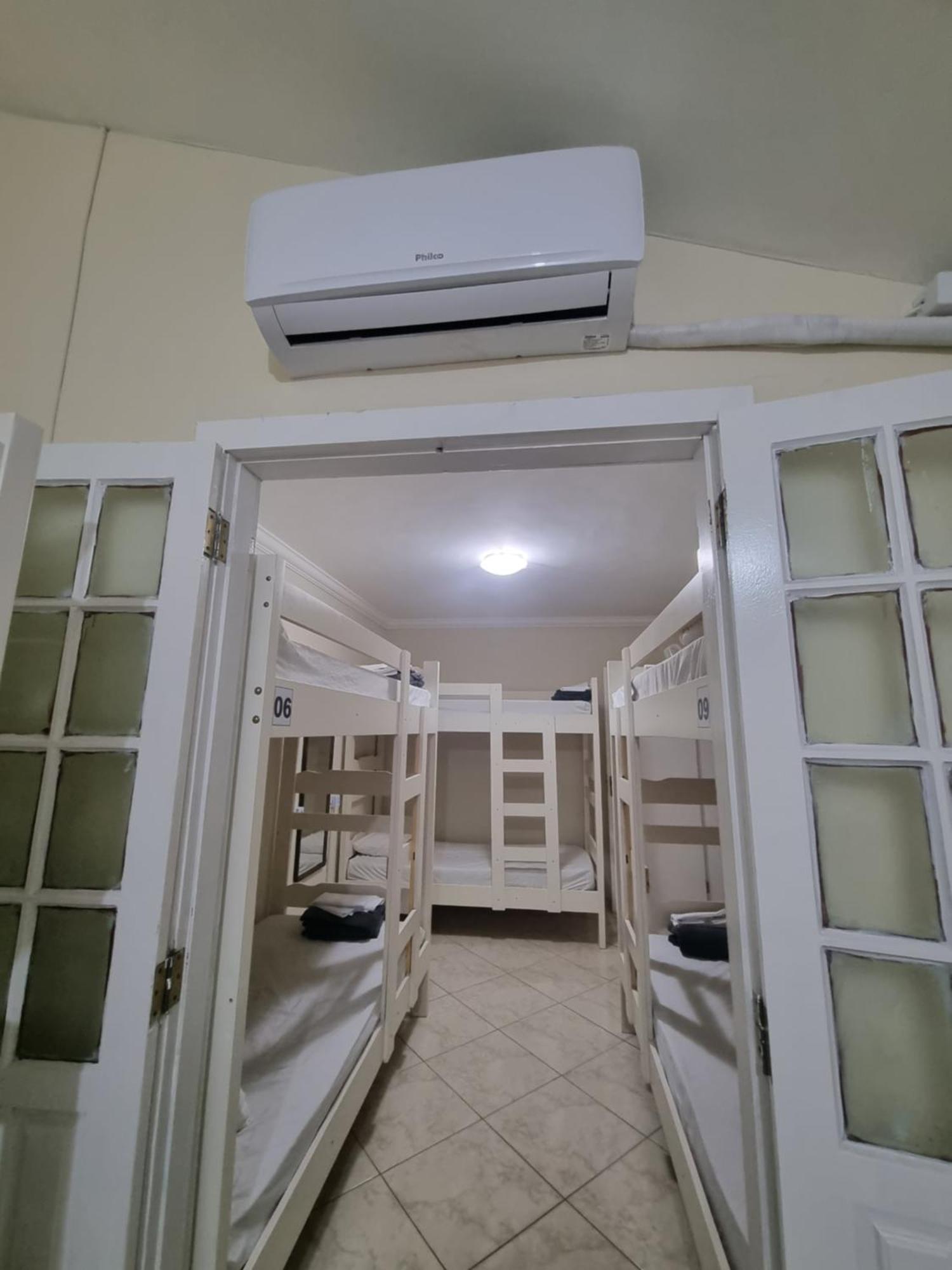 Zenit Hostel Da Cris 卡波布里奥 外观 照片